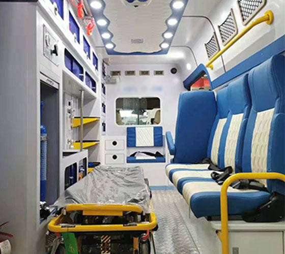 纳雍县车辆内部展示