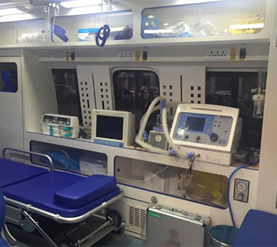 纳雍县车辆内部展示